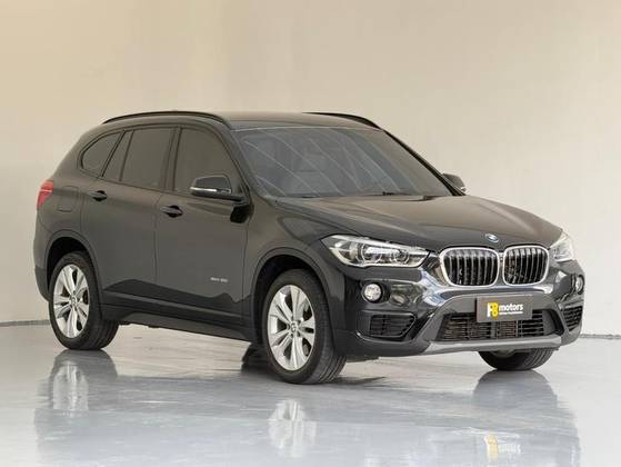 BMW X1 2.0 16V TURBO ACTIVEFLEX SDRIVE20I 4P AUTOMÁTICO BMW X1 2.0 16V TURBO ACTIVEFLEX SDRIVE20I 4P AUTOMÁTICO